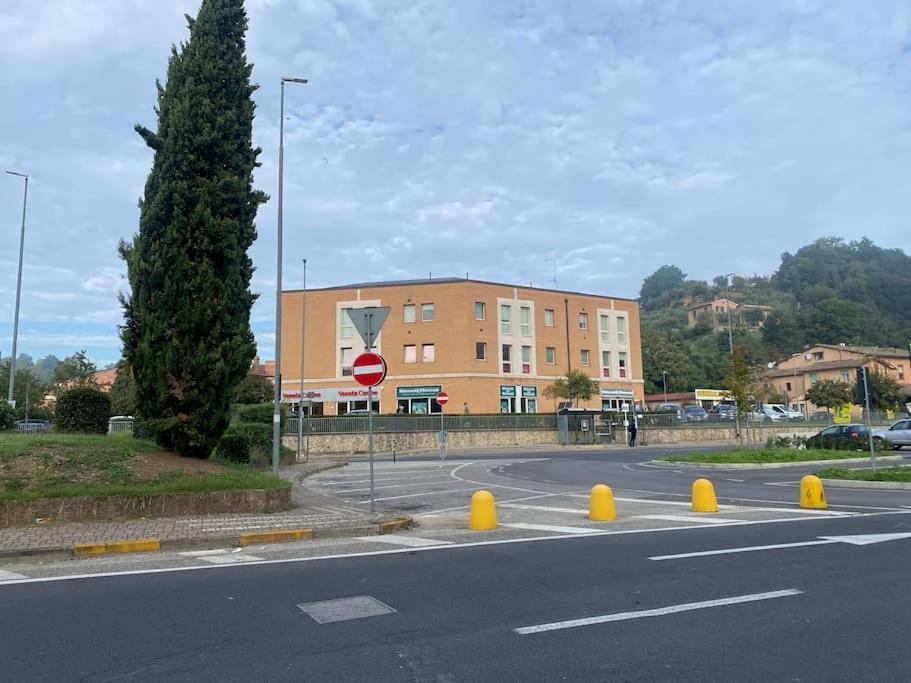 Apartment In Siena With Private Parking Екстериор снимка